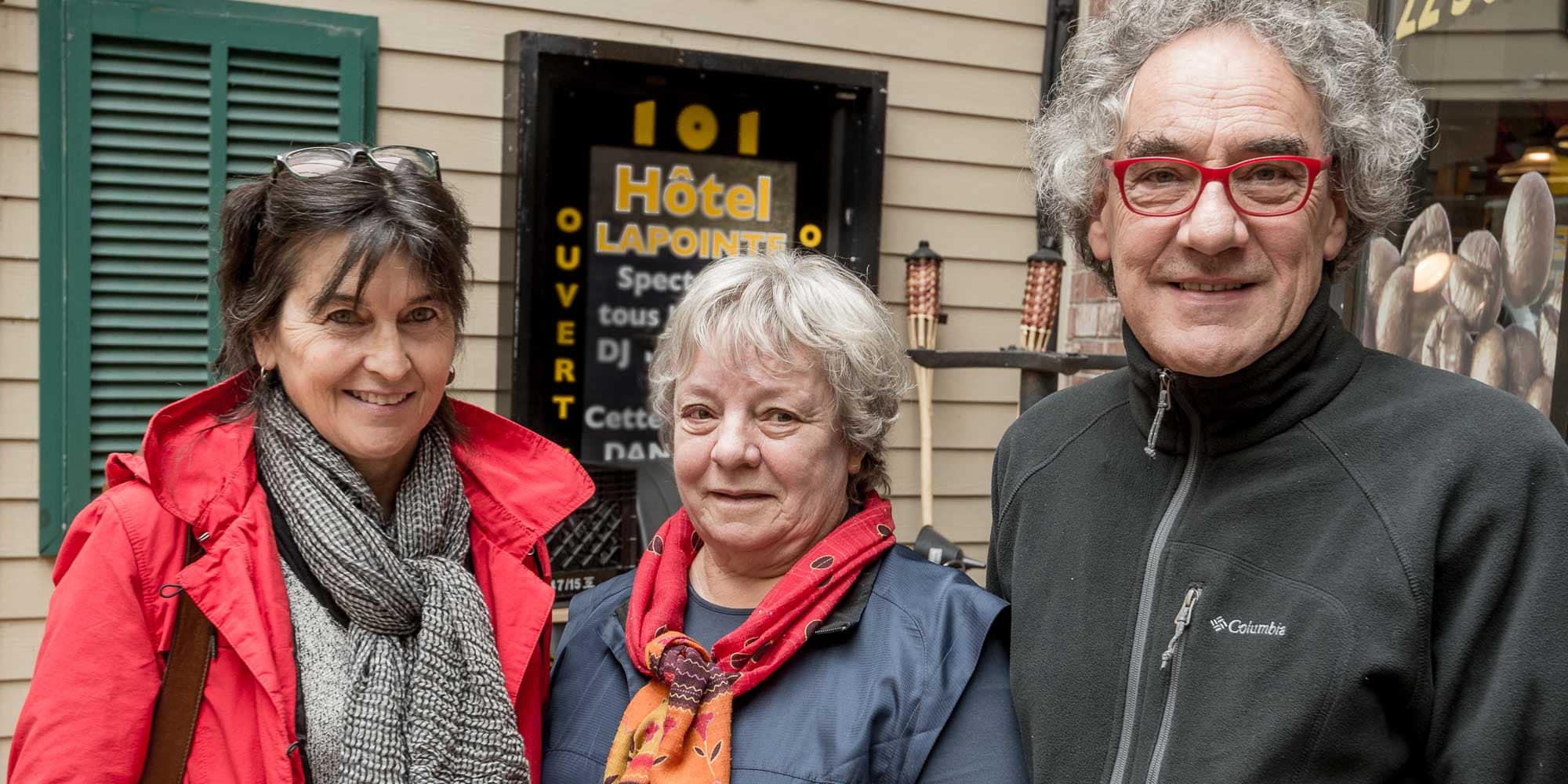 Cristine Rolland, Louise Bariteau et Pierre Dussault forment le Trio Natura.