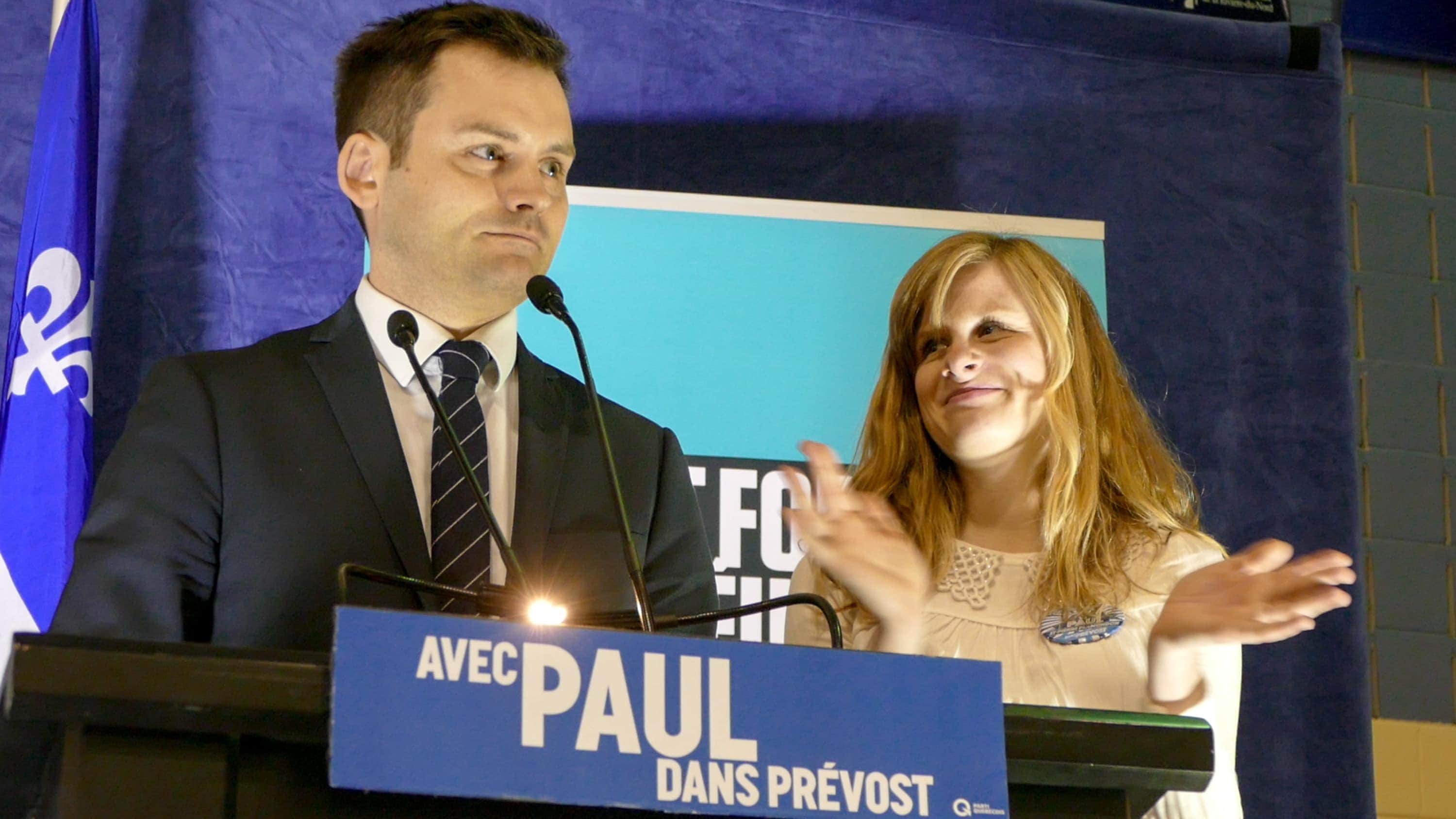 Paul St-Pierre Plamondon quelques minutes après l'annonce de sa victoire à l'investiture de la circonscription de Prévost, le 21 avril 2018.